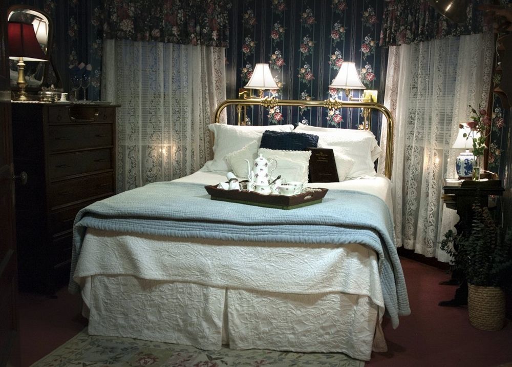 Palmer House Inn Фолмут Экстерьер фото