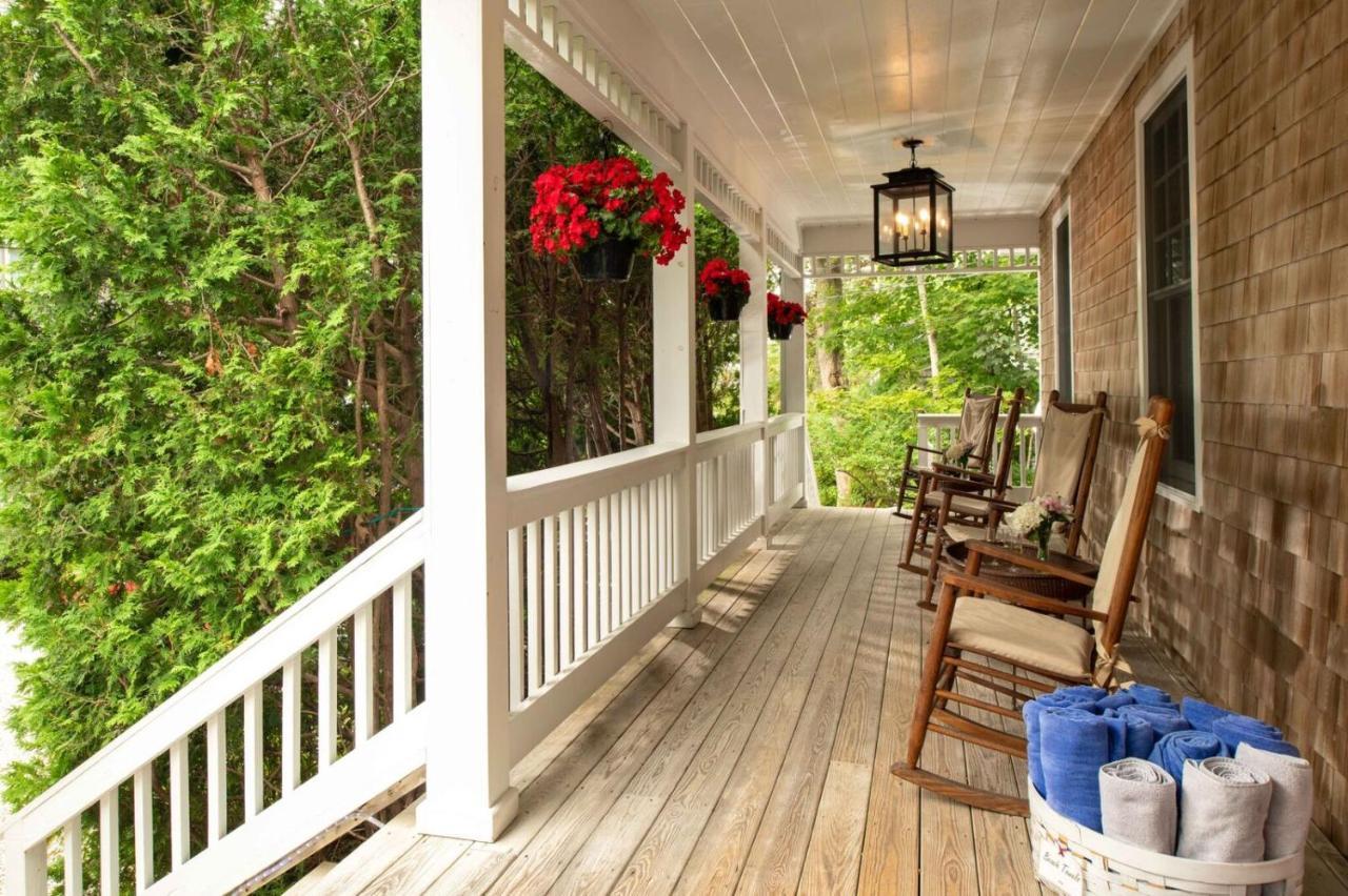 Palmer House Inn Фолмут Экстерьер фото