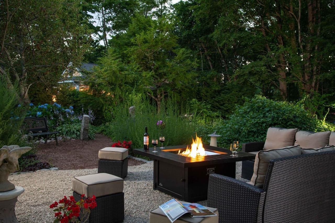 Palmer House Inn Фолмут Экстерьер фото