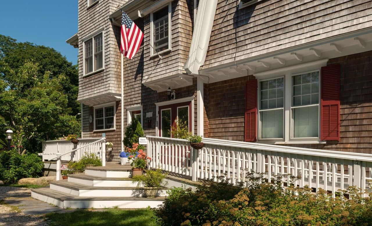 Palmer House Inn Фолмут Экстерьер фото