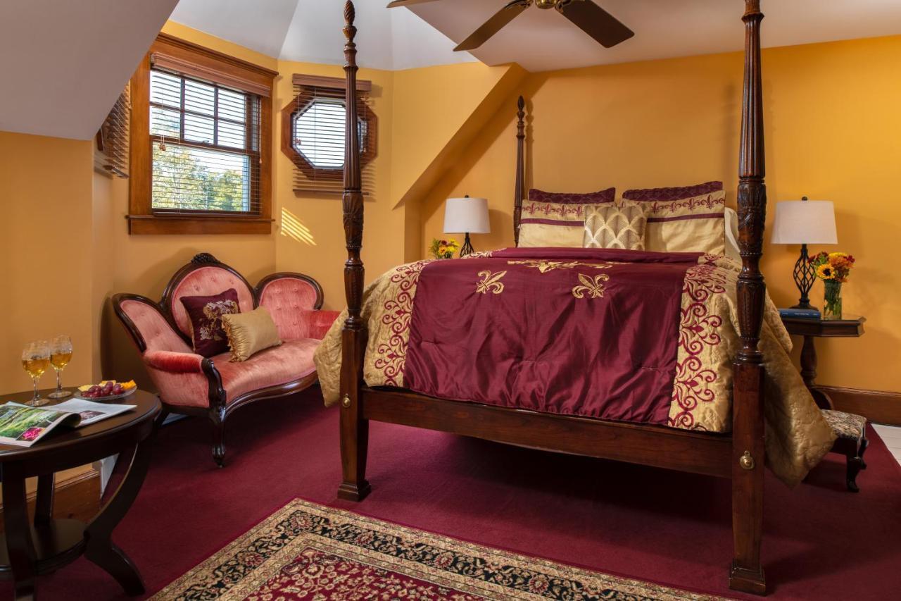 Palmer House Inn Фолмут Экстерьер фото